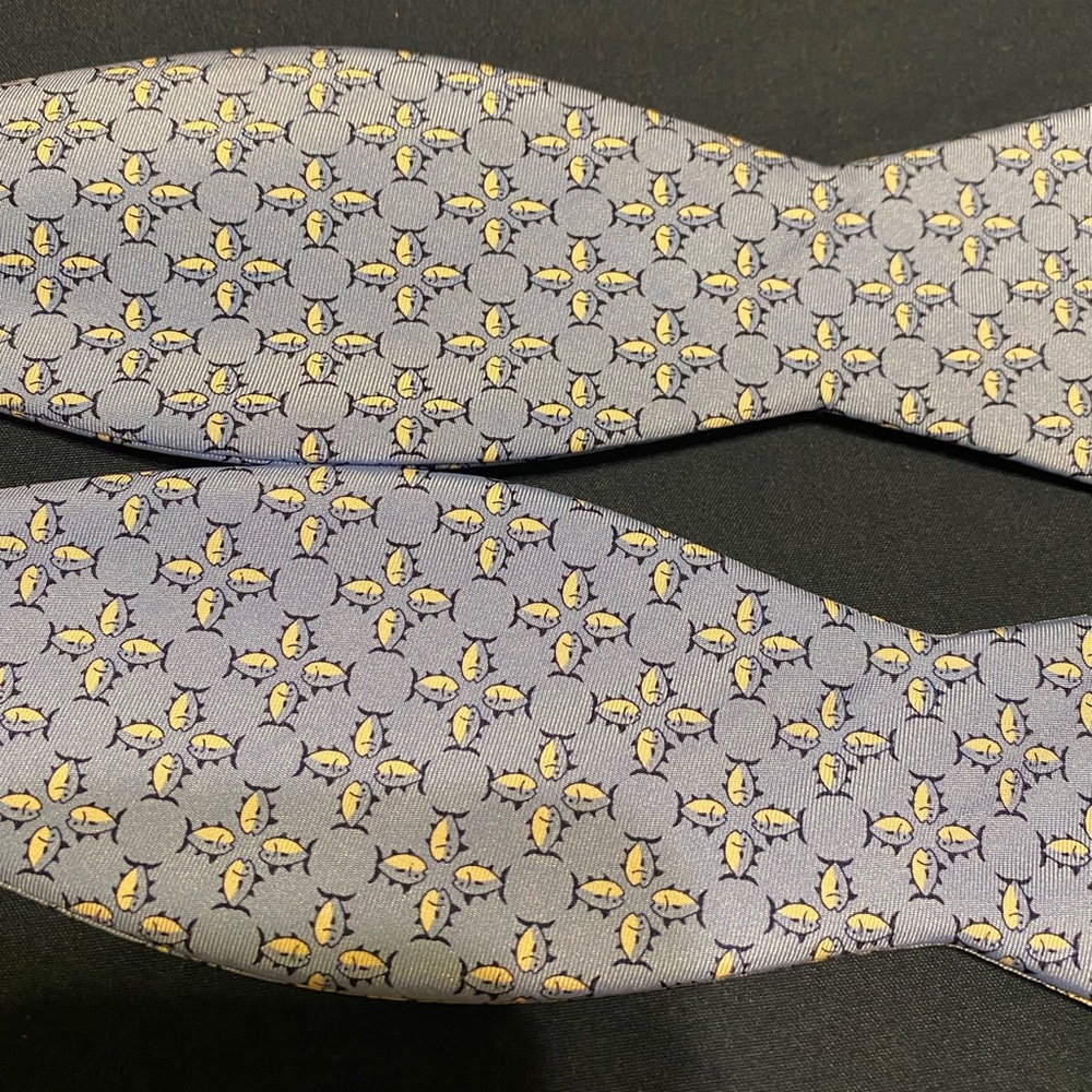 Southern Tide Bow Tie